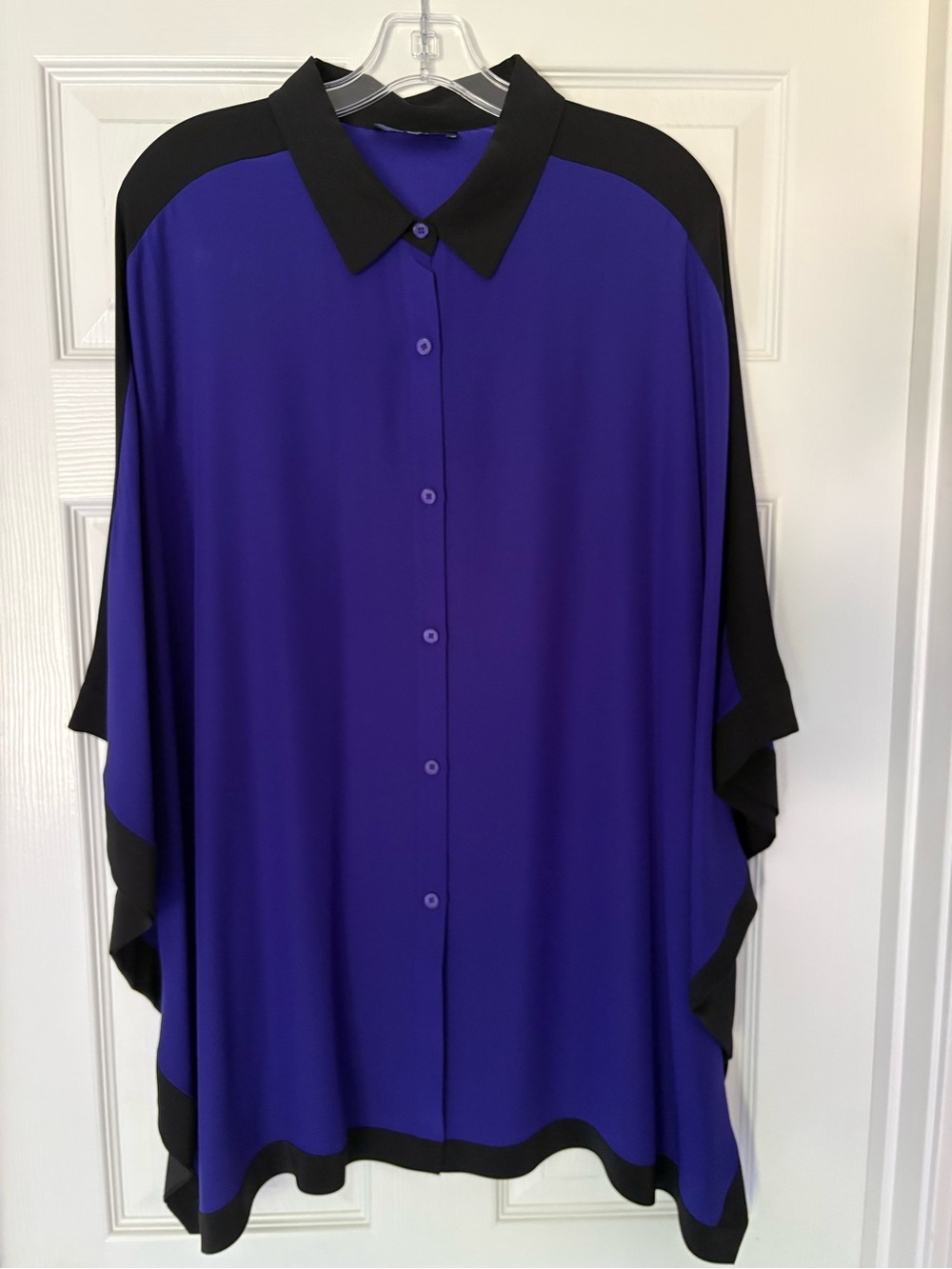 Lafayette 148 New York 100% Silk Colorblock Button up Tunic Top